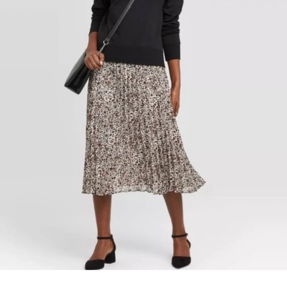 A New Day Leopard Print‎ Midi Skirt pleated size M casual career animal print